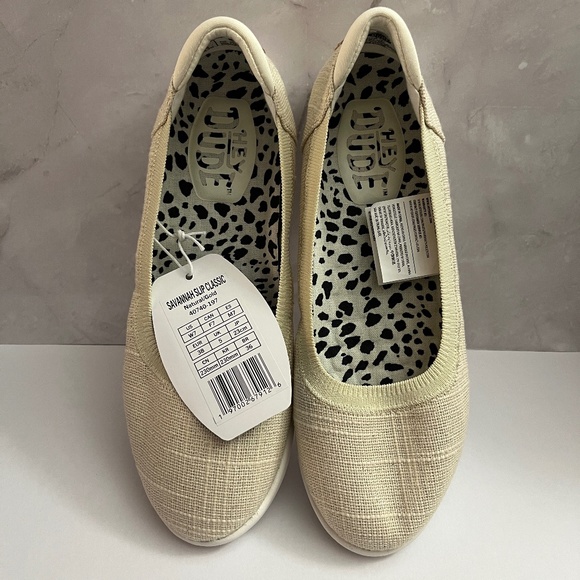 NWT Hey Dude Women’s Savannah Natural Gold Lightweight Slip-on Sneaker Size 7 - Picture 1 of 15